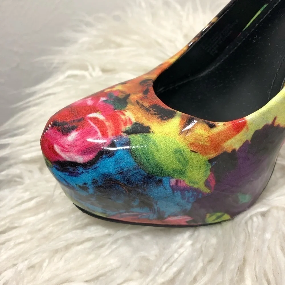 STEVE MADDEN - BRIGHTLY COLORED PLATFORM PUMPS‎ - S5